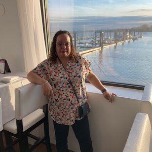 Meet your Posher, Sonia